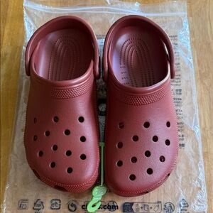 CROCS Rust Clogs m8/w10 NWT